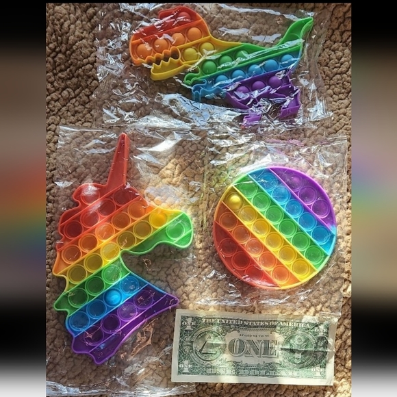 3 PC Rainbow Popper Sensory Bubble Fidget Toy set for boys/girls (NEW) - Picture 6 of 8